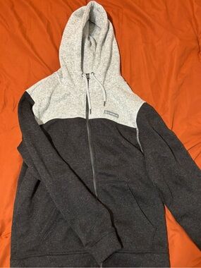 Quiksilver Men’s Zip Up Hoodie